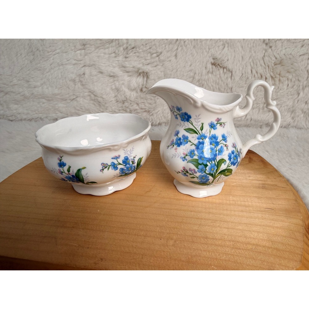 Royal Albert Memory Lane Creamer and Sugar Bowl Set Blue Forget Me Not China